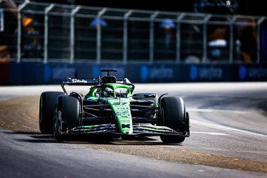 Nico Hulkenberg (GER) - Stake F1 Team Sauber - Sauber C45 - Ferrari Formula 1 Heineken Las Vegas Grand Prix 2025 Las Vegas Strip Pisti 'nde, 2025 FIA Formula 1 Dünya Şampiyonası' nın (20 Kasım) 22.-