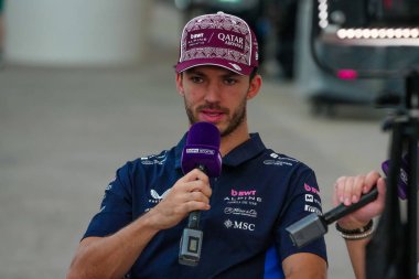 Pierre Gasly (FRA) - Alpine F1 Takımı - Alpine A525 - 2025 FIA Formula 1 Dünya Şampiyonası 'nın 23. Raundu öncesinde, 2025 Katar Havayolları Katar Grand Prix 2025' in medya gününde Renault
