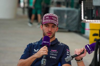 Pierre Gasly (FRA) - Alpine F1 Takımı - Alpine A525 - 2025 FIA Formula 1 Dünya Şampiyonası 'nın 23. Raundu öncesinde, 2025 Katar Havayolları Katar Grand Prix 2025' in medya gününde Renault
