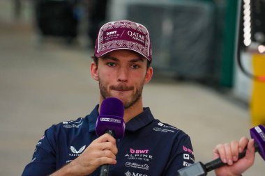 Pierre Gasly (FRA) - Alpine F1 Takımı - Alpine A525 - 2025 FIA Formula 1 Dünya Şampiyonası 'nın 23. Raundu öncesinde, 2025 Katar Havayolları Katar Grand Prix 2025' in medya gününde Renault