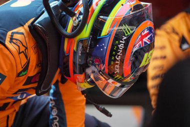 Oscar Piastri (AUS) - McLaren Formula 1 Takımı - McLaren MCL39 - Mercedes, Formula 1 Katar Havayolları Katar Grand Prix 2025, Losail Uluslararası Pist, 2025 FIA Formula 1 Dünya Şampiyonası 'nın 23. Raundu (No No.