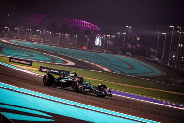 Andrea Kimi Antonelli (ITA) - Mercedes-AMG PETRONAS F1 Ekibi - Mercedes W16 - Mercedes E Performansı Formula 1 Etihad Havayolları Grand Prix 2025 Abu Dabi Marina Pisti, Abu Dabi, Birleşik Arap Emirlikleri