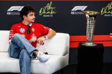 Charles Leclerc (MON) - Scuderia Ferrari - Ferrari SF-25 - Formula 1 Etihad Havayolları Basın Günü 