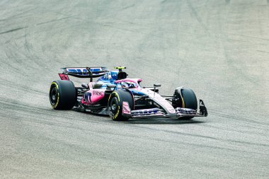 Franco Colapinto (ARG) - Formula 1 Etihad Airways Abu Dhabi Grand Prix 2025 Abu Dabi Marina Pisti 'nin Cuma günkü Serbest Çalışmalar sırasında 24. Raunt, Sezon Finali ve Sürücü Şampiyonası öncesinde, Ebu Dabi, Birleşik Arap Emirlikleri' ndeki Alp F1