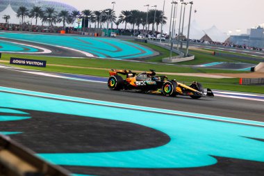 Oscar Piastri (AUS) - McLaren Formula 1 Ekibi - McLaren MCL39 - Mercedes Formula 1 Etihad Airways Abu Dabi Grand Prix 2025 Ebu Dabi Marina Pisti, Abu Dabi, Birleşik Arap Emirlikleri, 24.