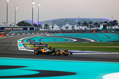Oscar Piastri (AUS) - McLaren Formula 1 Ekibi - McLaren MCL39 - Mercedes Formula 1 Etihad Airways Abu Dabi Grand Prix 2025 Ebu Dabi Marina Pisti, Abu Dabi, Birleşik Arap Emirlikleri, 24.