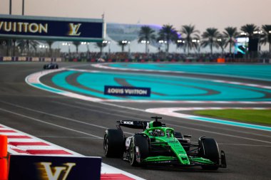 Nico Hulkenberg (GER) - Stake F1 Team Sauber - Sauber C45 - Ferrari Formula 1 Etihad Airways Abu Dabi Grand Prix 2025 atYas Marina Pisti, Abu Dabi, Birleşik Arap Emirlikleri, 24. Raunt 'un 24.