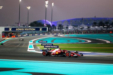 Lewis Hamilton (GBR) - Scuderia Ferrari - Ferrari SF-25 - Ferrari Formula 1 Etihad Havayolları Grand Prix 2025 Ebu Dabi Marina Pisti yarışında Abu Dabi, Birleşik Arap Emirlikleri, 24. Raunt, Sezon Finali ve 24. 