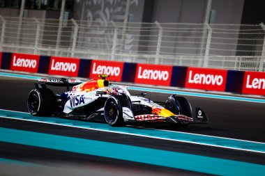 Liam Lawson (NZL) - Visa Cash App RB F1 Team - RB VCARB02 - Honda RBPT Formula 1 Etihad Havayolları Grand Prix 2025 Abu Dhabi Marina Pisti Ebu Dabi, Birleşik Arap Emirlikleri, 24. Round 'un 24.