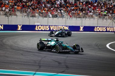 Lance Stroll (CAN) - Aston Martin Aramco F1 Takımı - Aston Martin AMR25 - Mercedes Formula 1 Etihad Airways Abu Dabi Grand Prix 2025 Ebu Dabi Marina Pisti, Abu Dabi, Birleşik Arap Emirlikleri 'nin 24. Raundunun önünde, Deniz