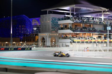 Lando Norris (GBR) - McLaren Formula 1 Takımı - McLaren MCL39 - Mercedes Formula 1 Etihad Havayolları Grand Prix 2025 Abu Dabi Marina Pisti, Abu Dabi, Birleşik Arap Emirlikleri, 24.