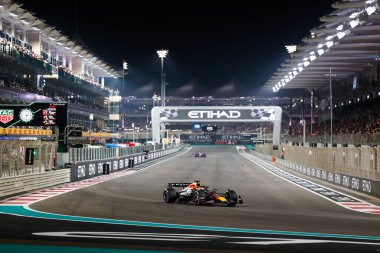 Max Verstappen (NED) - Kahin Red Bull Racing - Red Bull RB21 - Formula 1 Etihad Havayolları Grand Prix 2025 Abu Dabi Marina Pisti, Abu Dabi, Birleşik Arap Emirlikleri 'nde 24. Round öncesinde Honda RBPT