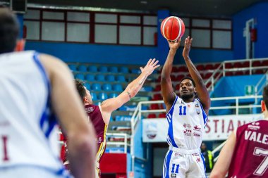 Darius Perry (ABD) - Real Sebastiani Rieti Real Sebastiani Rieti Bi.Emme Servisi Libertas Livorno Stagione 2025-26 Campionato Italiano Pallacanestro - Vahşi Batı Serisi A2 Maschile - Normal Mevsim, Round 17