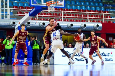 Darius Perry (ABD) - Real Sebastiani Rieti Real Sebastiani Rieti Bi.Emme Servisi Libertas Livorno Stagione 2025-26 Campionato Italiano Pallacanestro - Vahşi Batı Serisi A2 Maschile - Normal Mevsim, Round 17