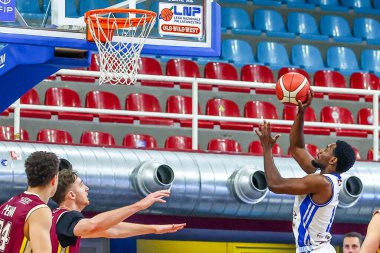 Darius Perry (ABD) - Real Sebastiani Rieti Real Sebastiani Rieti Bi.Emme Servisi Libertas Livorno Stagione 2025-26 Campionato Italiano Pallacanestro - Vahşi Batı Serisi A2 Maschile - Normal Mevsim, Round 17