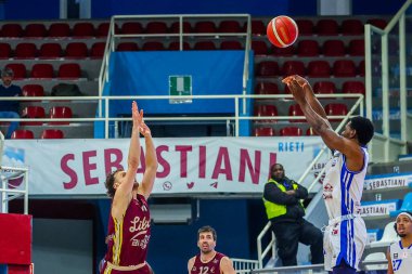 Darius Perry (ABD) - Real Sebastiani Rieti Real Sebastiani Rieti Bi.Emme Servisi Libertas Livorno Stagione 2025-26 Campionato Italiano Pallacanestro - Vahşi Batı Serisi A2 Maschile - Normal Mevsim, Round 17