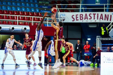 Dustin Hogue (ABD) - Real Sebastiani Rieti Real Sebastiani Rieti - Emme Service Libertas Livorno Stagione 2025-26 Campionato Italiano Pallacanestro - Vahşi Batı Serie A2 Maschile Normal Mevsim, Round 17