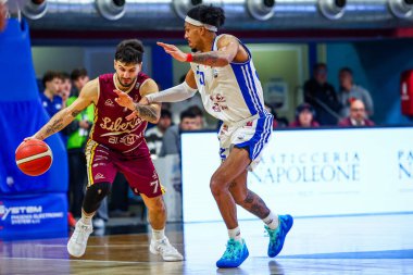 (Fabio Valentini (ITA) - Bi.Emme Service Libertas Livorno (L) Liam Udom (ITA) - Real Sebastiani Rieti Real Sebastiani Rieti vs Bi.Emme Service Libertas Livorno Stagione 2025-26 Campionato Italiano Pallacanestro - Old Wild West Serie A2 Maschile - 