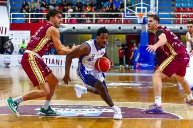 Darius Perry (ABD) - Real Sebastiani Rieti Real Sebastiani Rieti Bi.Emme Servisi Libertas Livorno Stagione 2025-26 Campionato Italiano Pallacanestro - Vahşi Batı Serisi A2 Maschile - Normal Mevsim, Round 17