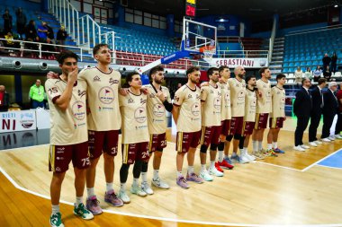 Livorno takımı Real Sebastiani Rieti Bi.Emme Servisi Libertas Livorno Stagione 2025-26 Campionato Italiano Pallacanestro - Vahşi Batı Serisi A2 Maschile - Normal Mevsim, Round 17