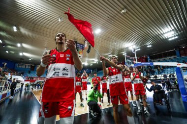 Rieti Takımı, Real Sebastiani Rieti, Valtur Brindisi Stagione 2025-26 Campionato Italiano Pallacanestro - Vahşi Batı Serisi A2 Maschile - Normal Sezon, Raunt 15 - Fotoğraf Alessio De Marco