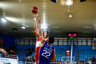 (L) Giorgio Piunti (ITA) - Real Sebastiani Rieti (R) Ethan Esposito (ITA) - Valtur Brindisi Real Sebastiani Rieti - Valtur Brindisi Stagione 2025-26 Campionato Italiano Pallacanestro - Vahşi Batı Serie A2 Maschile - Normal sezon, Round