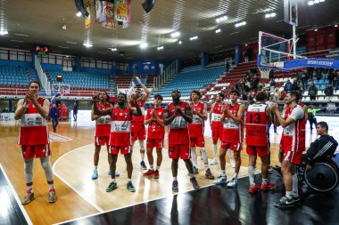 Rieti Takımı, Real Sebastiani Rieti, Valtur Brindisi Stagione 2025-26 Campionato Italiano Pallacanestro - Vahşi Batı Serisi A2 Maschile - Normal Sezon, Raunt 15 - Fotoğraf Alessio De Marco