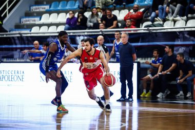 Mattia Palumbo (ITA) - Real Sebastiani Rieti, Real Sebastiani Rieti 'ye karşı Valtur Brindisi Stagione 2025-26 Campionato Italiano Pallacanestro - Vahşi Batı Serie A2 Maschile - Normal Mevsim, Raund 15 -- Fotoğraf Alessio De Marco