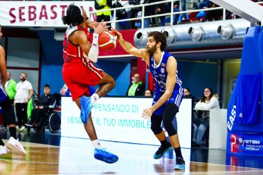Liam Udom (ITA) - Real Sebastiani Rieti (R) Gabriele Miani (ITA) - Real Sebastiani Rieti vs Valtur Brindisi Stagione 2025-26 Campionato Italiano Pallacanestro - Old Wild West Serie A2 Maschile - Round 15 - Pho