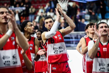 Tommaso Guariglia (ITA) - Real Sebastiani Rieti, Real Sebastiani Rieti 'ye karşı Valtur Brindisi Stagione 2025-26 Campionato Italiano Pallacanestro - Vahşi Batı Serie A2 Maschile - Normal sezon, Raund 15 - Fotoğraf Alessio De Marco