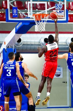 Dustin Hogue (ABD) - Real Sebastiani Rieti, Real Sebastiani Rieti 'ye karşı Valtur Brindisi Stagione 2025-26 Campionato Italiano Pallacanestro - Vahşi Batı Serisi A2 Maschile - Normal Mevsim, Raund 15 -- Fotoğraf Alessio De Marco