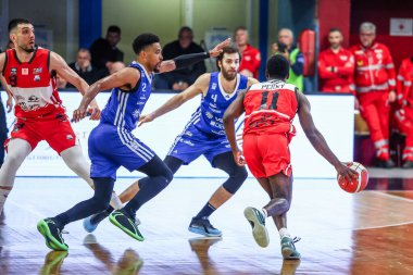 Darius Perry (ABD) - Real Sebastiani Rieti, Real Sebastiani Rieti 'ye karşı Valtur Brindisi Stagione 2025-26 Campionato Italiano Pallacanestro - Vahşi Batı Serisi A2 Maschile - Normal Mevsim, Raund 15 - Fotoğraf Alessio De Marco