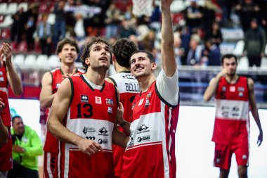 Rieti Takımı, Real Sebastiani Rieti 'ye karşı Valtur Brindisi Stagione 2025-26 Campionato Italiano Pallacanestro - Vahşi Batı Serisi A2 Maschile - Normal sezon, Raund 15 - Fotoğraf Alessio De Marco
