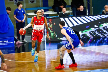 Liam Udom (ITA) - Real Sebastiani Rieti, Real Sebastiani Rieti 'ye karşı Valtur Brindisi Stagione 2025-26 Campionato Italiano Pallacanestro - Vahşi Batı Serisi A2 Maschile - Normal Mevsim, Raund 15 -- Fotoğraf Alessio De Marco