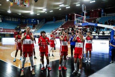 Rieti Takımı, Real Sebastiani Rieti, Valtur Brindisi Stagione 2025-26 Campionato Italiano Pallacanestro - Vahşi Batı Serisi A2 Maschile - Normal Sezon, Raunt 15 - Fotoğraf Alessio De Marco