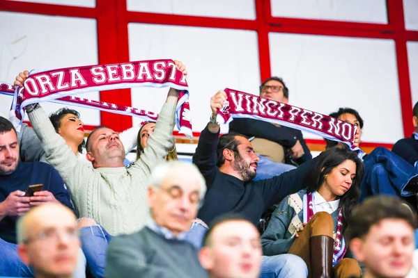 Real Sebastiani Rieti - Valtur Brindisi Stagione - 2025-26 Campionato Italiano Pallacanestro - Vahşi Batı Serisi A2 Maschile - Normal Mevsim, Raund 15 - Fotoğraf Alessio De Marco