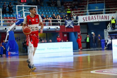Matteo Parravicini (ITA) - Real Sebastiani Rieti vs Flats Service Fortitudo Bologna - Stagione 2025-26 Campionato Italiano Pallacanestro - Eski Vahşi Batı Serie A2 Maschile - Normal Mevsim, Round 19 - Alessio De Marc