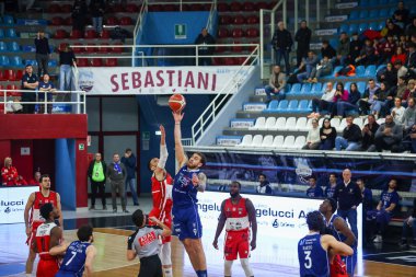 Real Sebastiani Rieti vs Flats Service Fortitudo Bologna - Stagione 2025-26 Campionato Italiano Pallacanestro - Vahşi Batı Serisi A2 Maschile - Normal Sezon, Round 19 - Fotoğraf Alessio De Marco