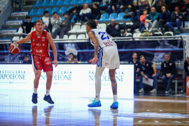#11 Davide De Negri (ITA) - Real Sebastiani Rieti - Dole Basket Rimini - Stagione 2025-26 Campionato Italiano Pallacanestro - Vahşi Batı Serie A2 Maschile - Normal sezon, Round 23 - Fotoğraf Alessio De Marco