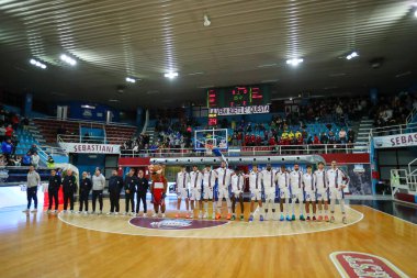 Rieti takım sunumu Real Sebastiani Rieti - Dole Basket Rimini - Stagione 2025-26 Campionato Italiano Pallacanestro - Vahşi Batı Serisi A2 Maschile - Normal sezon, Round 23 - Fotoğraf Alessio De Marco