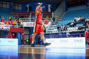 #11 Davide De Negri (ITA) - Real Sebastiani Rieti - Dole Basket Rimini - Stagione 2025-26 Campionato Italiano Pallacanestro - Vahşi Batı Serie A2 Maschile - Normal sezon, Round 23 - Fotoğraf Alessio De Marco