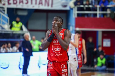 #29 Gora Camara (SEN) - Real Sebastiani Rieti - Dole Basket Rimini - Stagione 2025-26 Campionato Italiano Pallacanestro - Vahşi Batı Serie A2 Maschile - Normal sezon, Round 23 - Fotoğraf Alessio De Marco