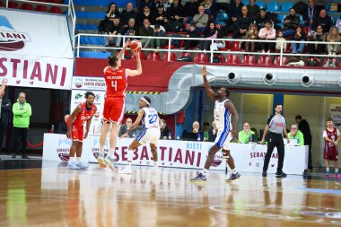 #4 Galmarini Lorenzo (ITA) - Gemini Üstadı Real Sebastiani Rieti - Stagione 2025-26 Campionato Italiano Pallacanestro - Vahşi Batı Serisi A2 Maschile - Normal Mevsim - Alessio De Marco