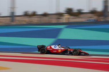 (16) Charles Leclerc (MON) - Scuderia Ferrari HP - Ferrari SF-26 - Ferrari, Bahreyn 'deki Bahreyn Uluslararası Pisti' nde düzenlenen 2026 FIA Formula 1 Dünya Şampiyonası 'nın ilk sezon öncesi resmi test oturumu sırasında Ferrari. Üç günlük test sonuçları.