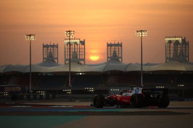 (16) Charles Leclerc (MON) - Scuderia Ferrari HP - Ferrari SF-26 - Ferrari, Bahreyn 'deki Bahreyn Uluslararası Pisti' nde düzenlenen 2026 FIA Formula 1 Dünya Şampiyonası 'nın ilk sezon öncesi resmi test oturumu sırasında Ferrari. Üç günlük test sonuçları.