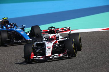 (31) Esteban Ocon (FRA) - TGR Haas F1 Team - Haas VF-26 - Ferrari, Bahreyn, Bahreyn 'de düzenlenen 2026 FIA Formula 1 Dünya Şampiyonası' nın ilk sezon öncesi resmi test oturumunda. Üç günlük test oturumu