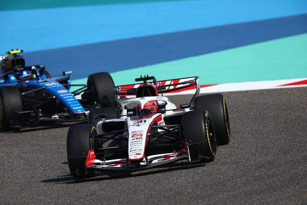 (31) Esteban Ocon (FRA) - TGR Haas F1 Team - Haas VF-26 - Ferrari, Bahreyn, Bahreyn 'de düzenlenen 2026 FIA Formula 1 Dünya Şampiyonası' nın ilk sezon öncesi resmi test oturumunda. Üç günlük test oturumu