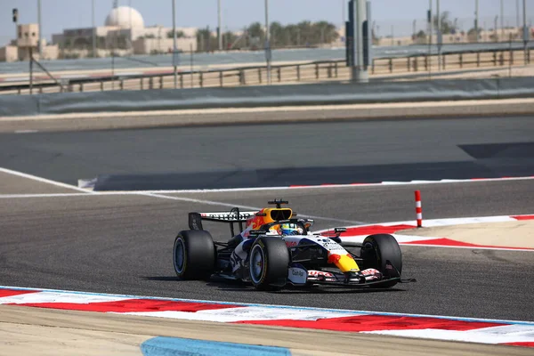(41) Arvid Lindblad (GBR) - Visa Cash App Racing Bulls F1 Team - Racing Bulls VCARB03 - Red Bull Ford, Sakhir, Bahreyn Uluslararası Pisti 'nde düzenlenen 2026 FIA Formula 1 Dünya Şampiyonası' nın sezon öncesi ilk resmi test oturumu sırasında
