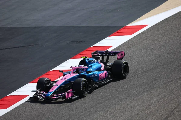 (43) - Franco Colapinto (ARG) - BWT Alpine F1 Team - Alpine A526 - Mercedes, Bahreyn, Bahreyn 'de düzenlenen 2026 FIA Formula 1 Dünya Şampiyonası' nın ilk sezon öncesi resmi test oturumunda. Üç günlük test değerlendirmesi.