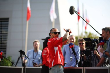 (44) Lewis Hamilton (GBR) - Scuderia Ferrari HP - Ferrari SF-26 - Ferrari, Bahreyn 'deki Bahreyn Uluslararası Pisti' nde düzenlenen 2026 FIA Formula 1 Dünya Şampiyonası 'nın ilk sezon öncesi resmi test oturumunda Ferrari. Üç günlük test değerlendirmesi.